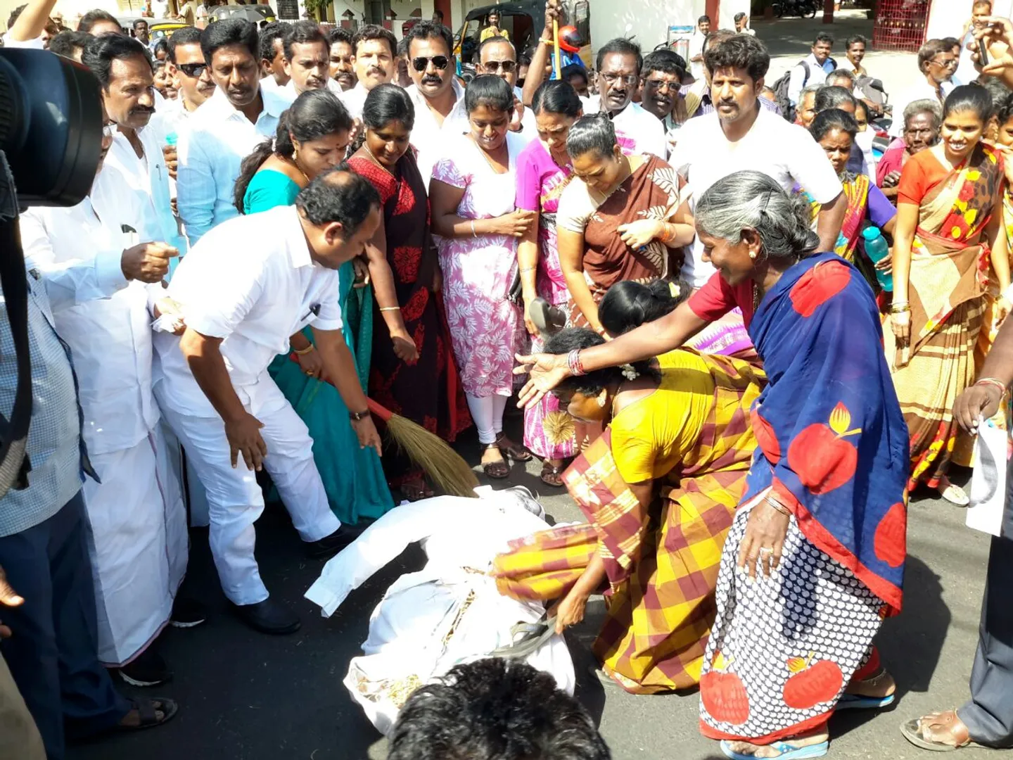 dmk womans wing
